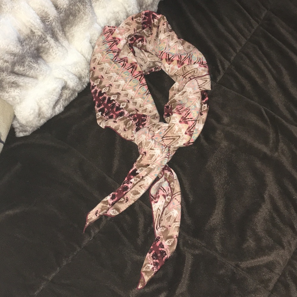 Large wild rag